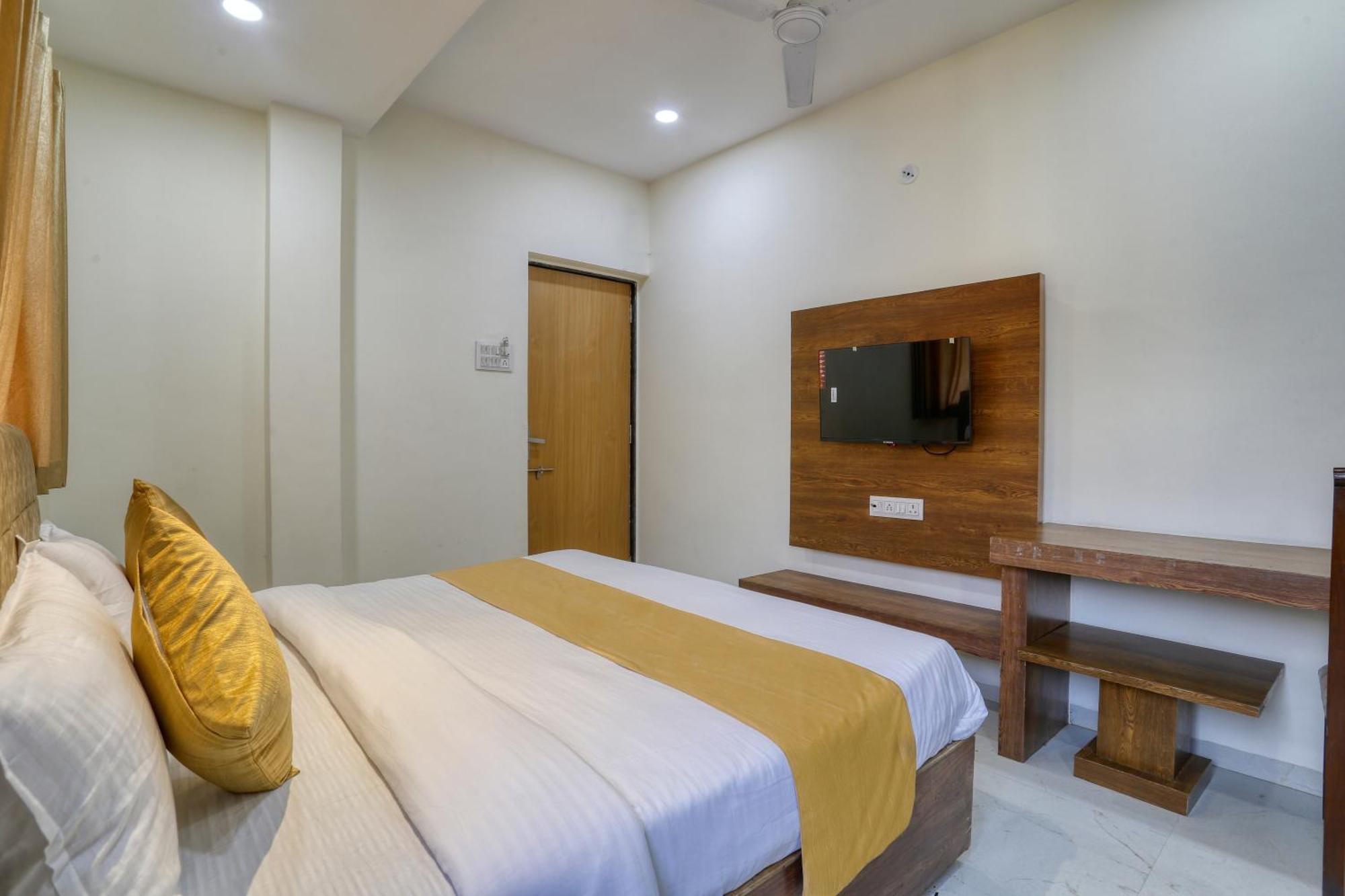 Soonstay Hotel Konark Indore Buitenkant foto